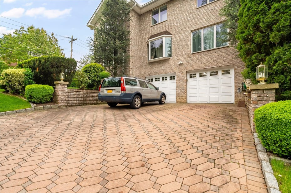 249 Park Avenue Photo 47