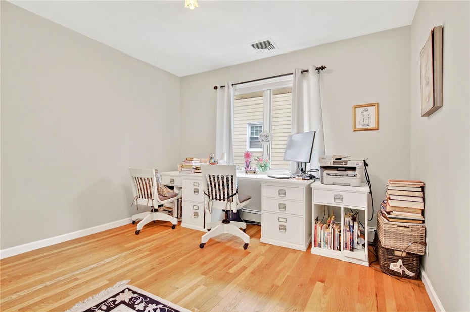 249 Park Avenue Photo 36
