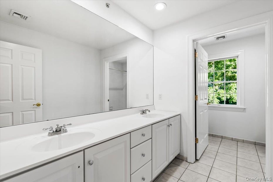 2 Saunders Street Photo 28