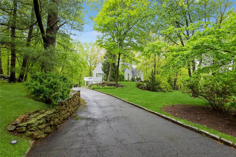 1 Canaan Circle Photo 3