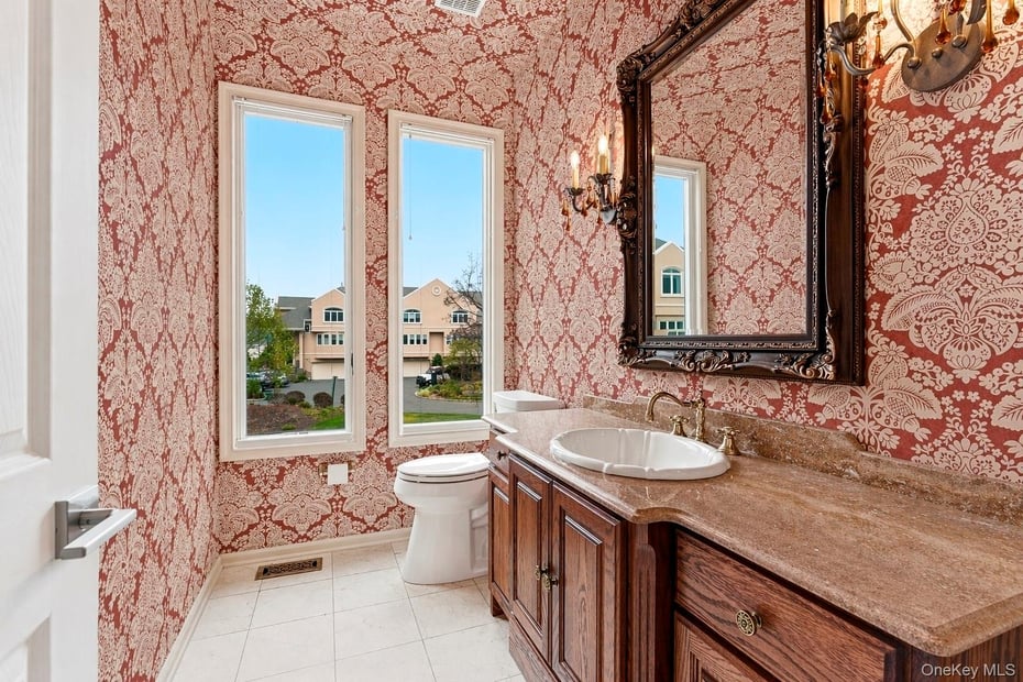 306 Gair Street Photo 15