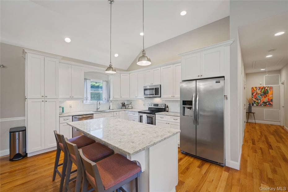 380 Homestead Way Photo 14