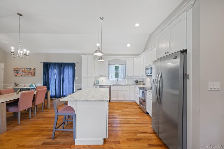 380 Homestead Way Photo 10