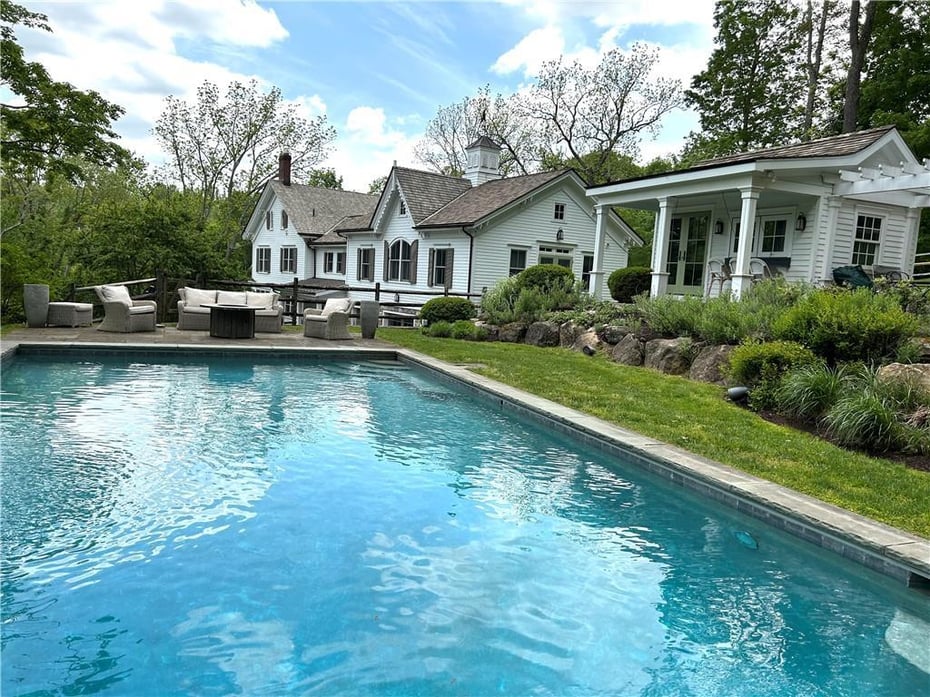 320 Mt Holly Road Photo 3