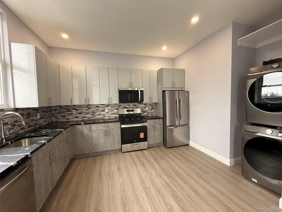 222 Primrose Avenue #2 Photo 7