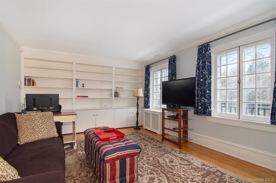 4610 Boston Post Road Photo 29