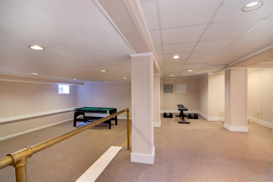 4610 Boston Post Road Photo 32