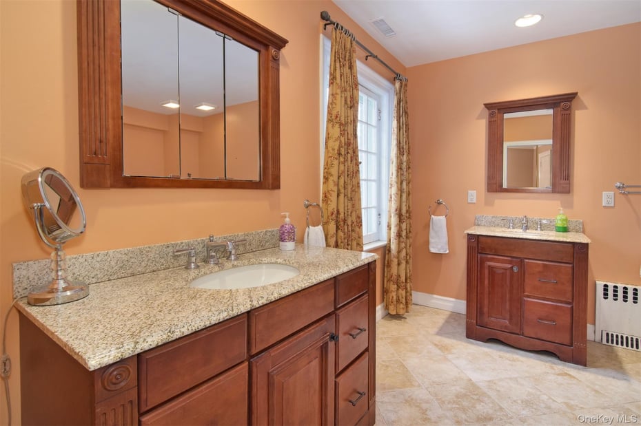 4610 Boston Post Road Photo 22