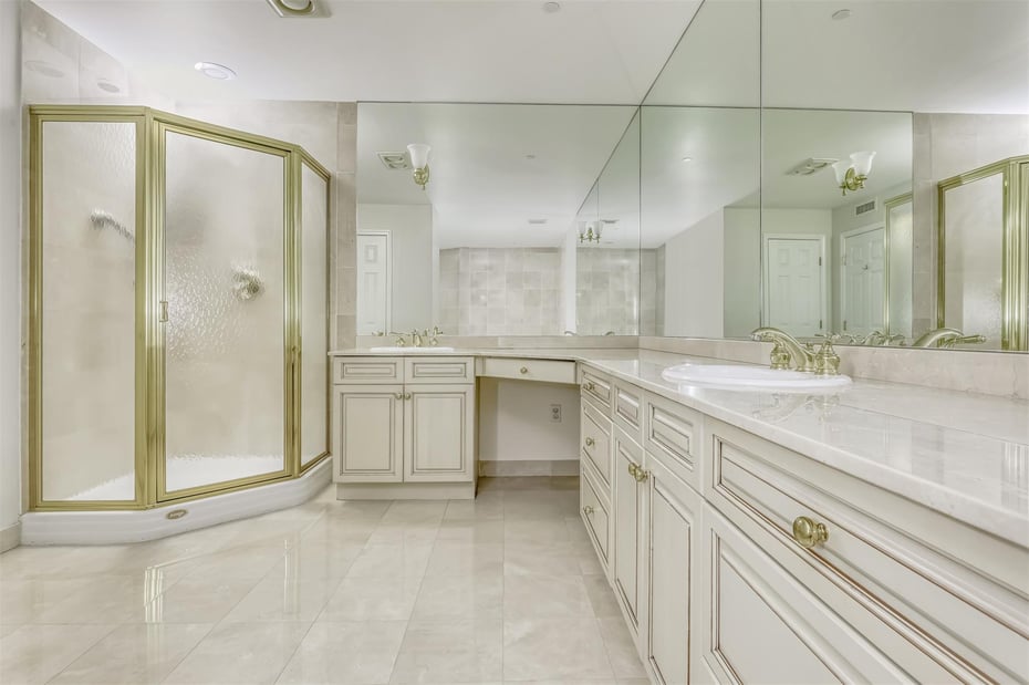 407 Harbor Cove Photo 18