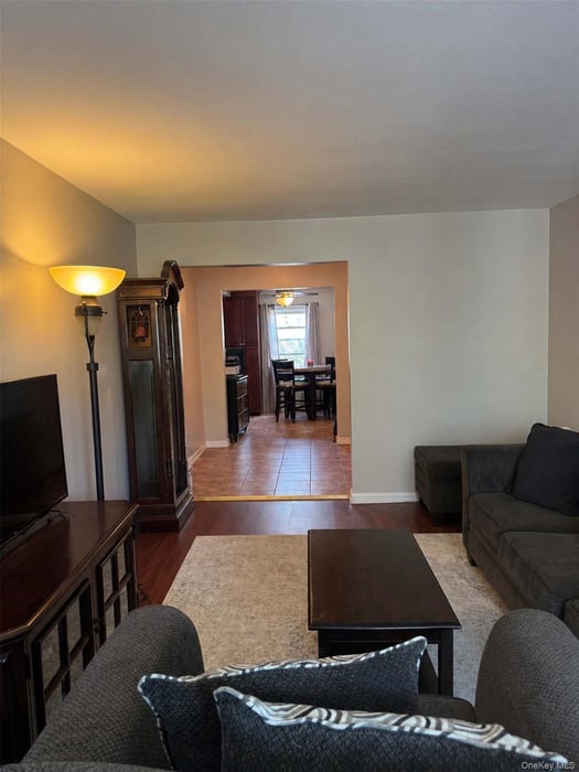8 Leewood Circle  #5R Photo 6