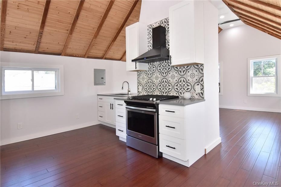 292 Farragut Avenue #2 Photo 2