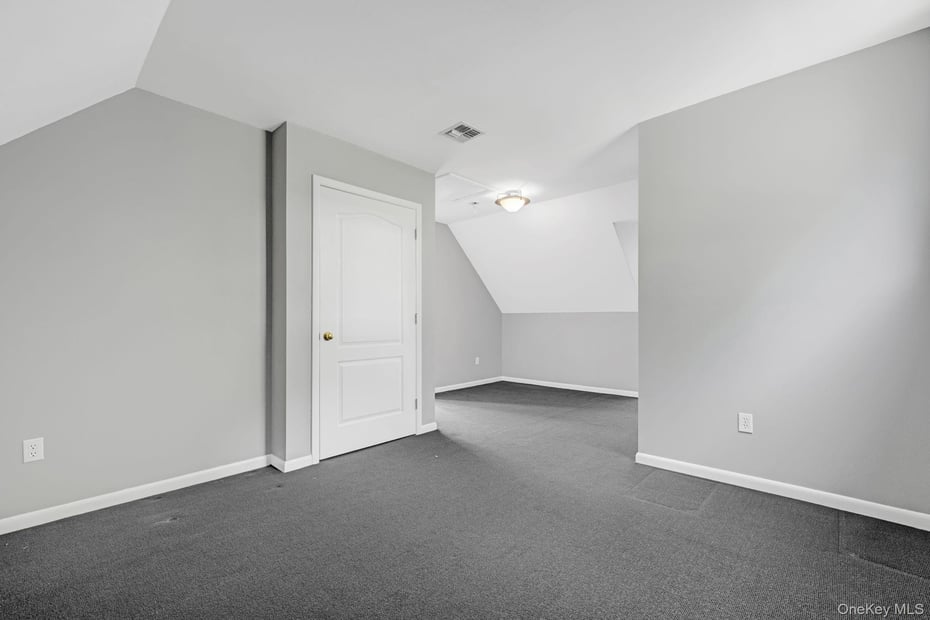 699 Route 9W S Photo 29