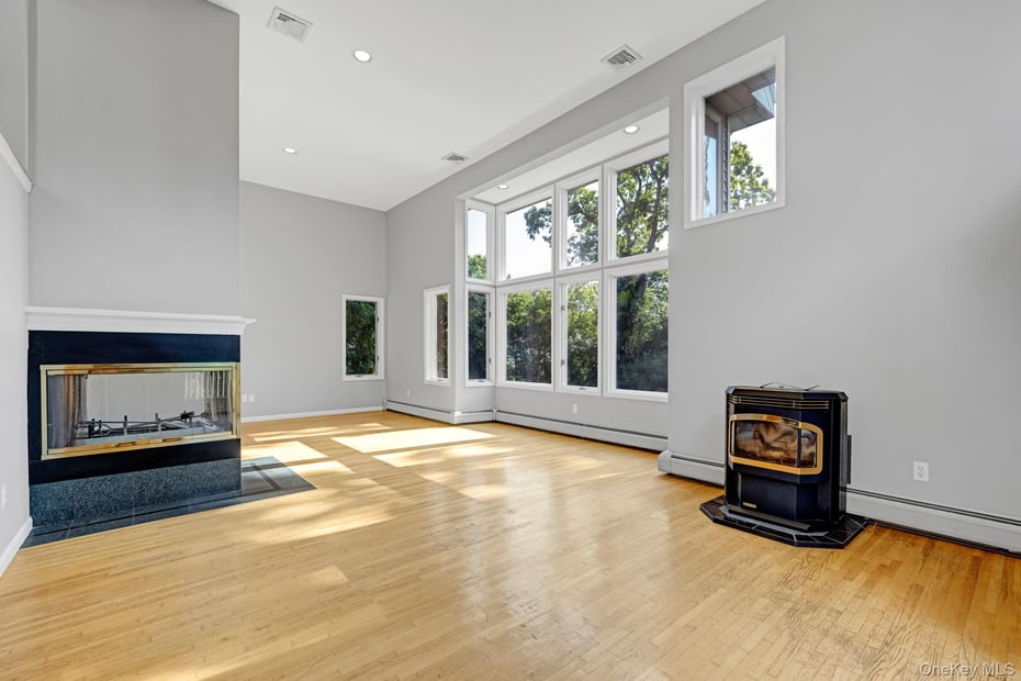 699 Route 9W S Photo 14