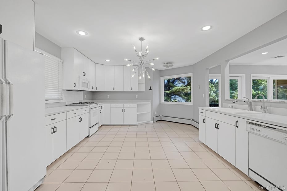 699 Route 9W S Photo 12