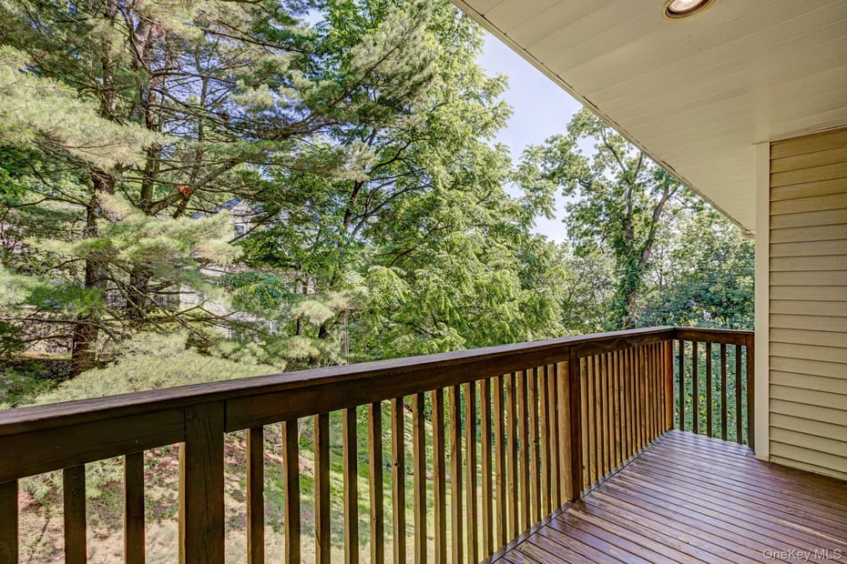 699 Route 9W S Photo 36