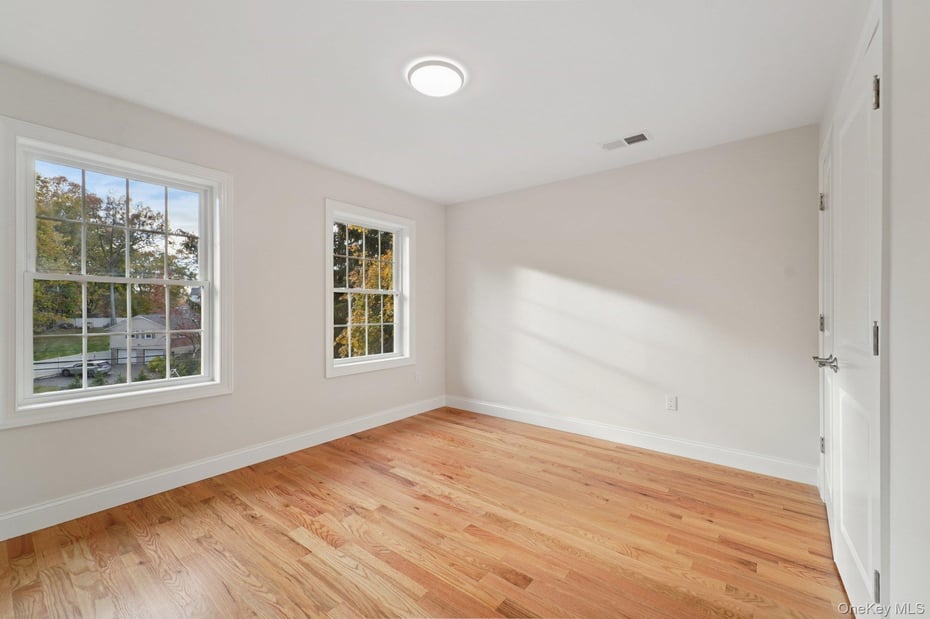 255 Congers Road Photo 31