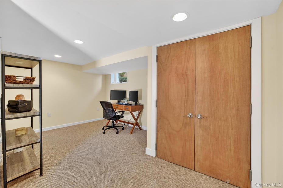 404 Bronxville Road Photo 33