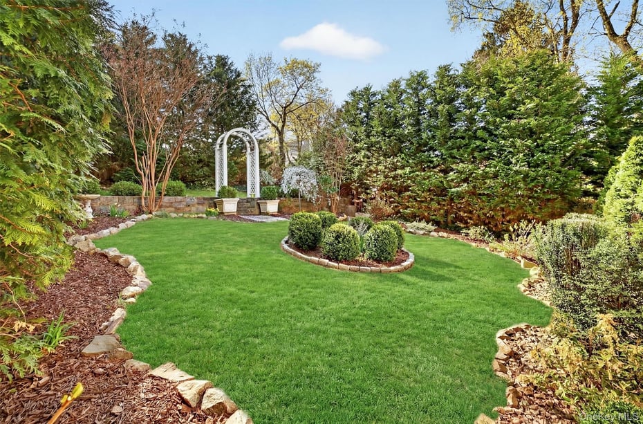 404 Bronxville Road Photo 38