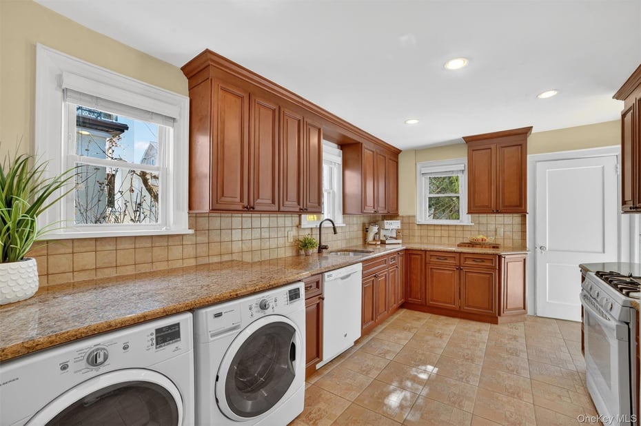 404 Bronxville Road Photo 19