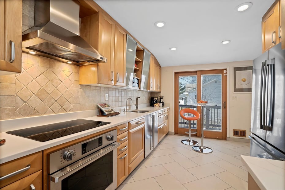 38 Victoria Road Photo 11