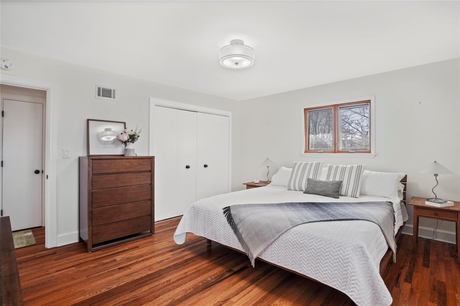 38 Victoria Road Photo 18