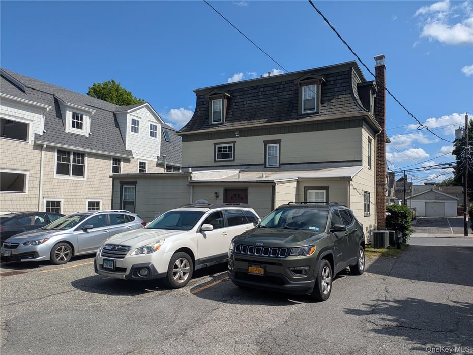 11-13 Edgemont Road Photo 3