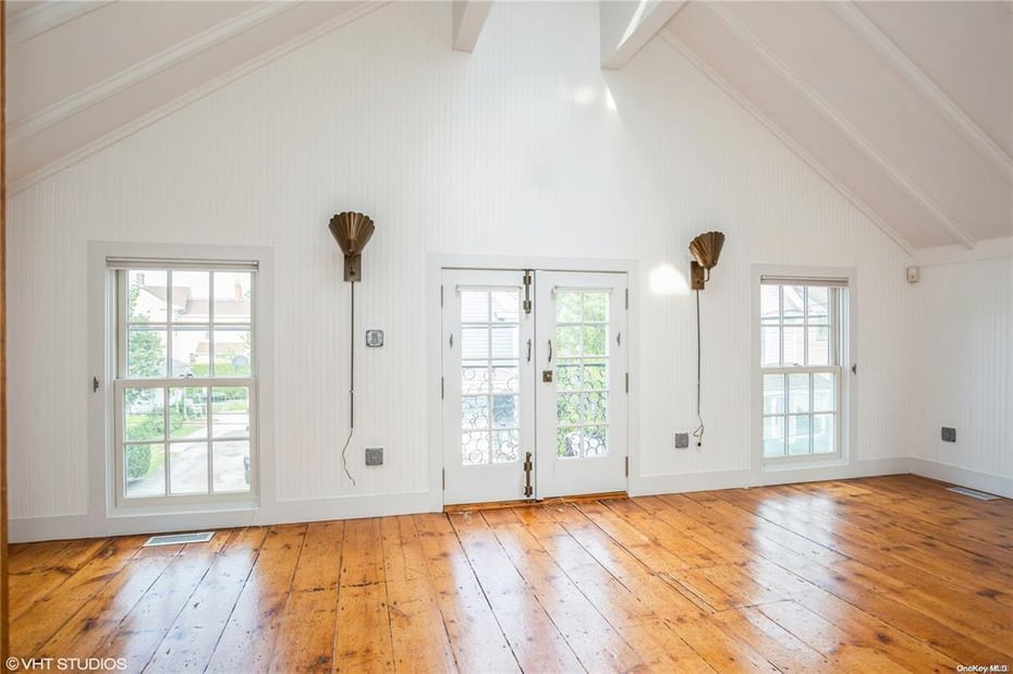 516 Main Street  #CARRIAGE HOUSE Photo 9