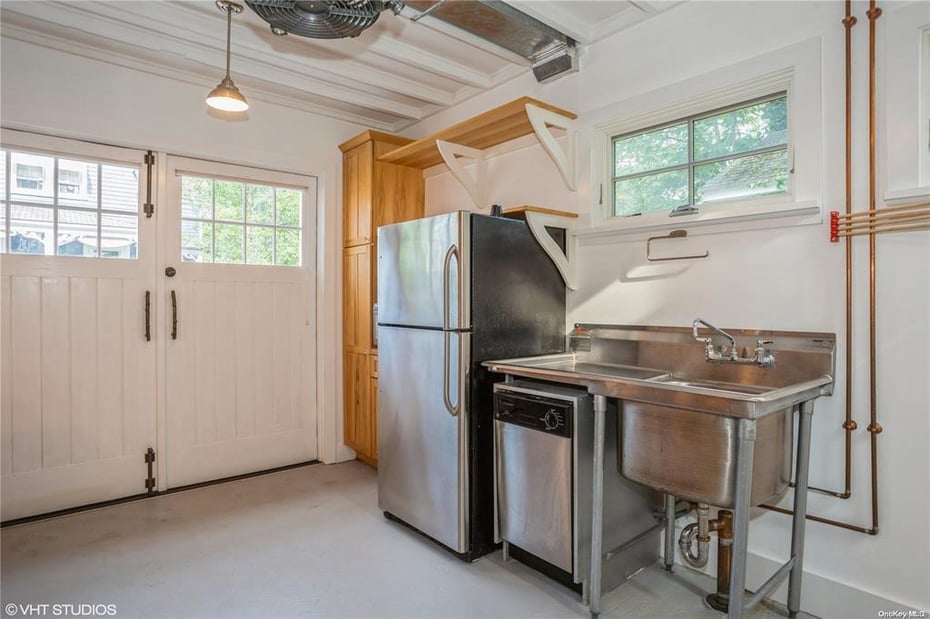 516 Main Street  #CARRIAGE HOUSE Photo 7