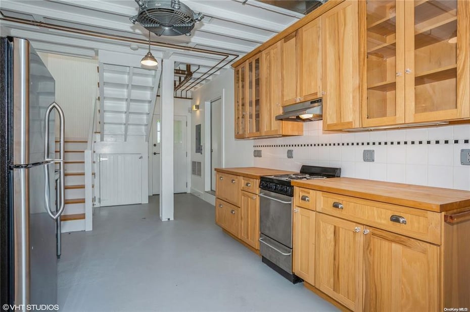 516 Main Street  #CARRIAGE HOUSE Photo 5