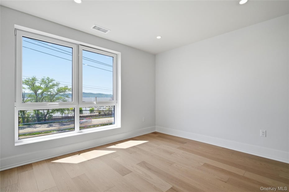 25 South Riverside Avenue  #208 Photo 11