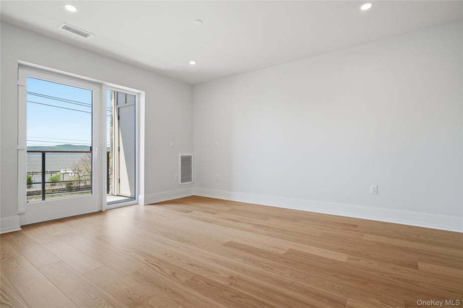 25 South Riverside Avenue  #208 Photo 8