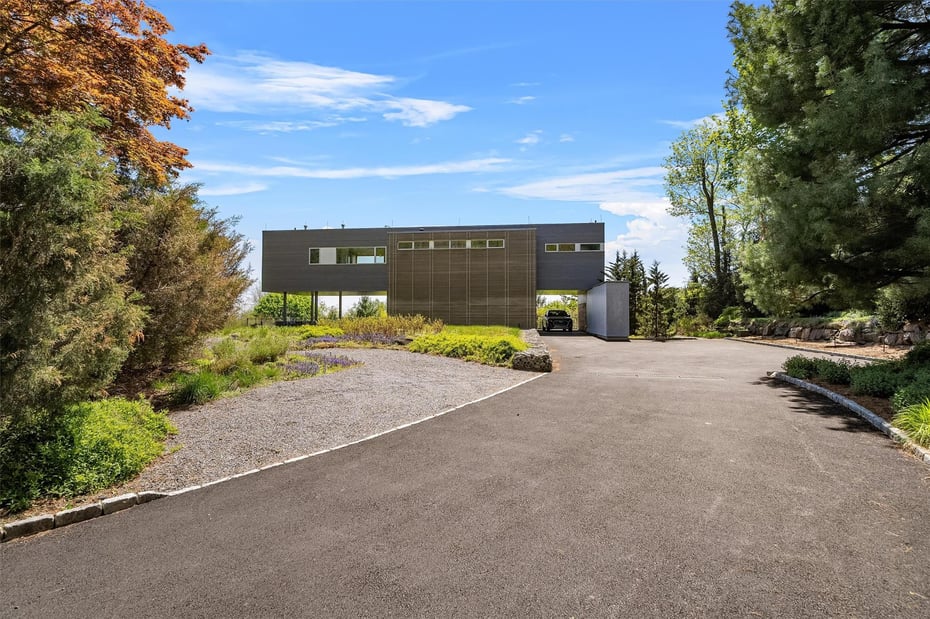 26 Mount Green Road Photo 6