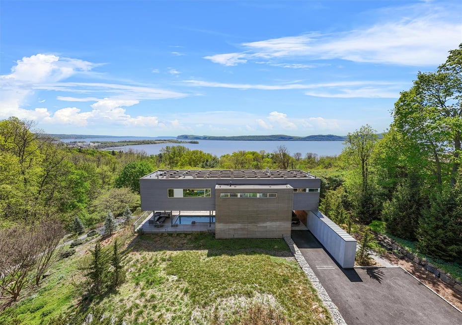 26 Mount Green Road Photo 1