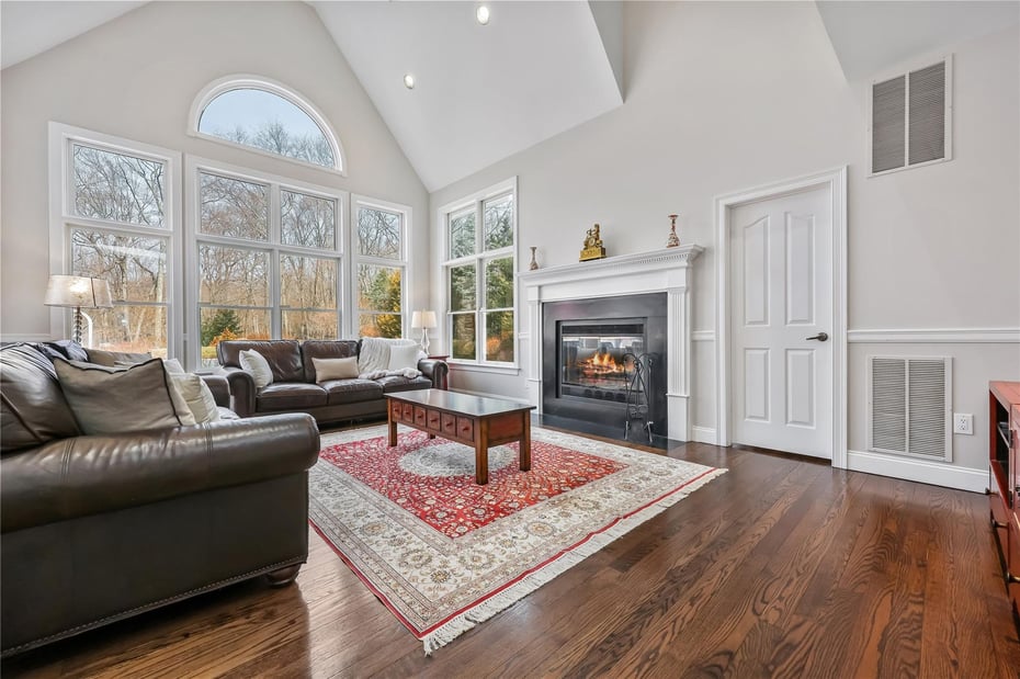15 Beaver Pond Lane Photo 6