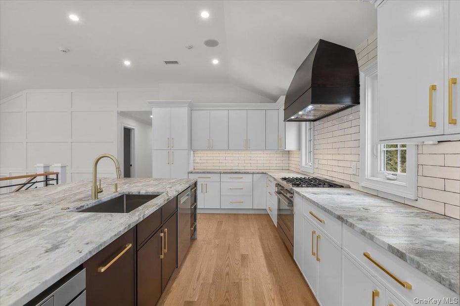 2 Willa Way Photo 11