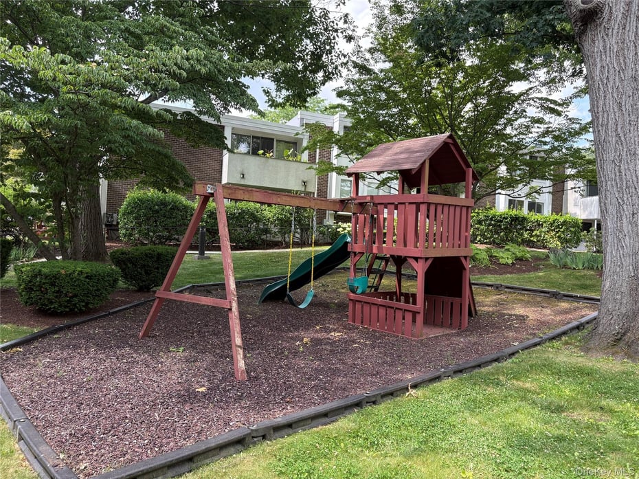 1118 Colony Drive Photo 4