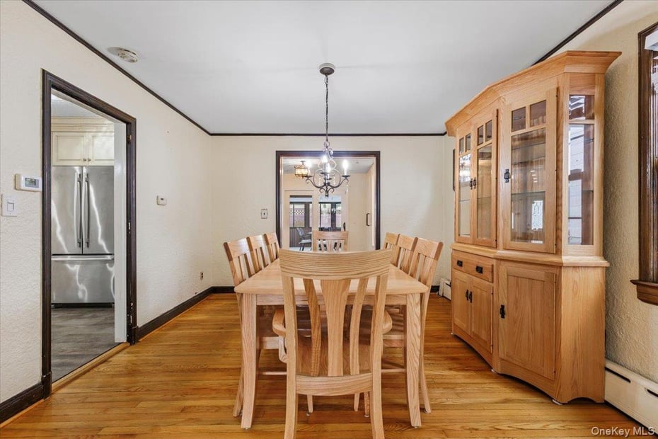 212 Manhattan Avenue Photo 10