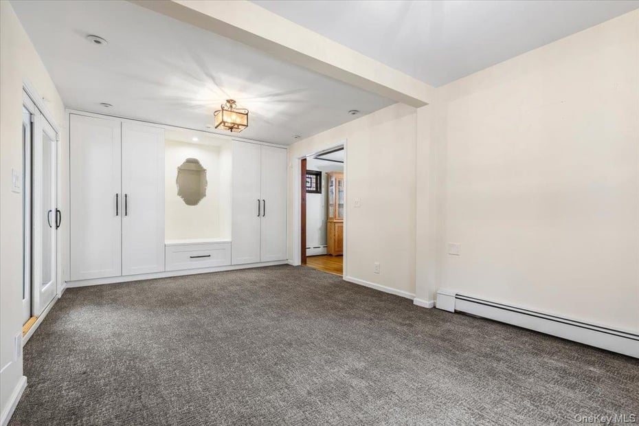 212 Manhattan Avenue Photo 12