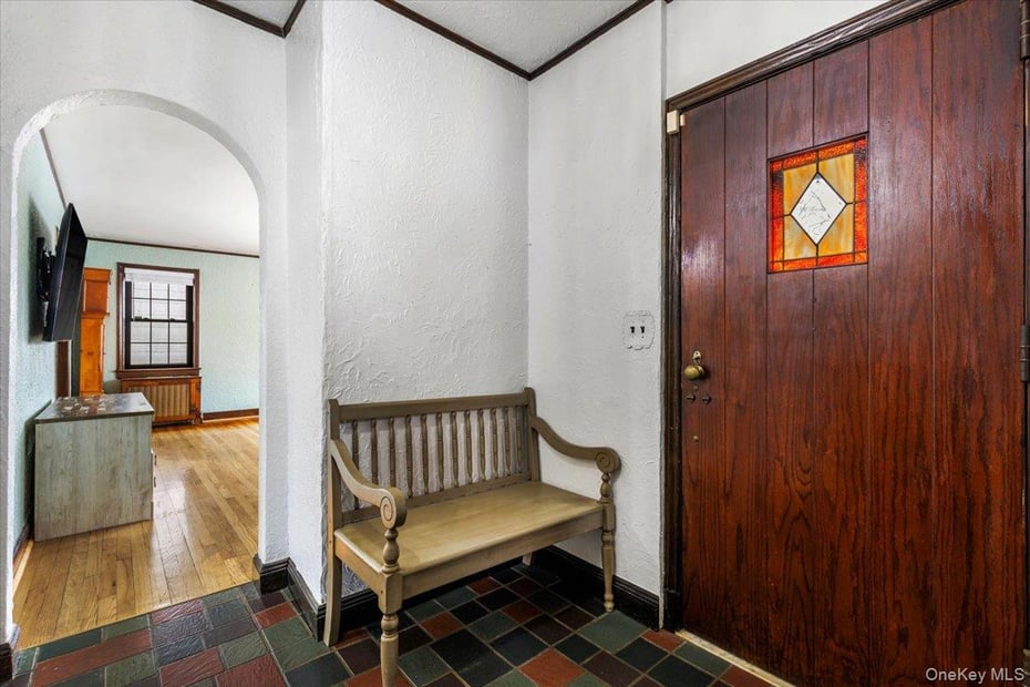 212 Manhattan Avenue Photo 5