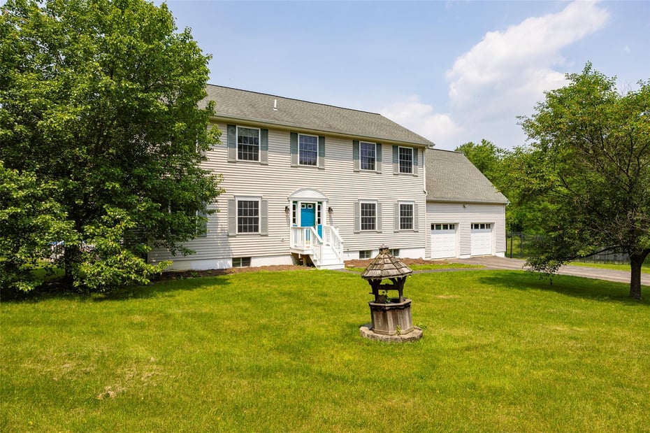 37 Pine Lane Photo 2