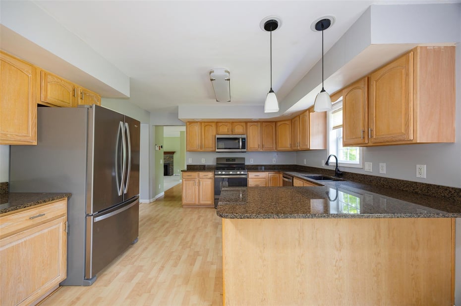 37 Pine Lane Photo 9