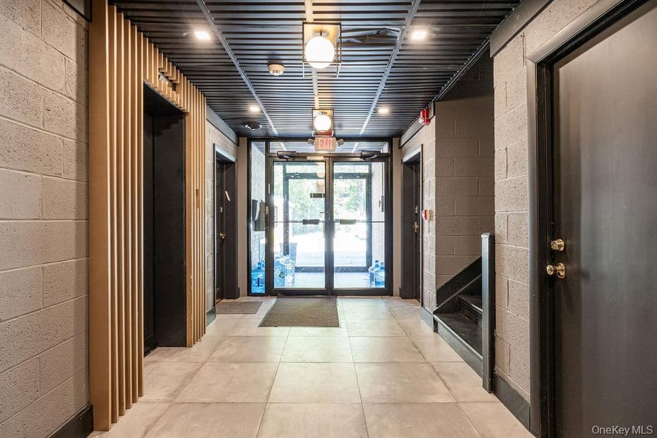 7 Elmwood Drive Photo 5