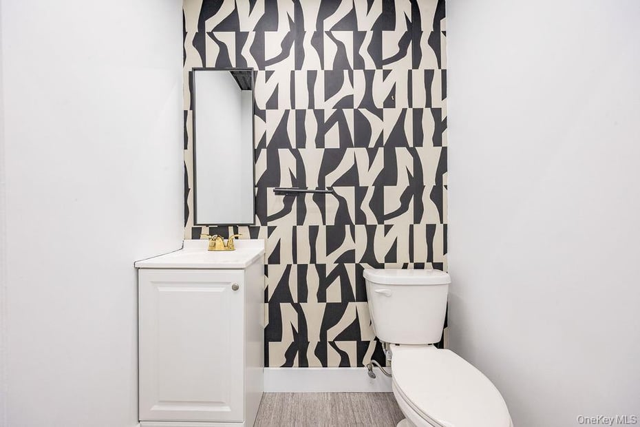 7 Elmwood Drive Photo 11