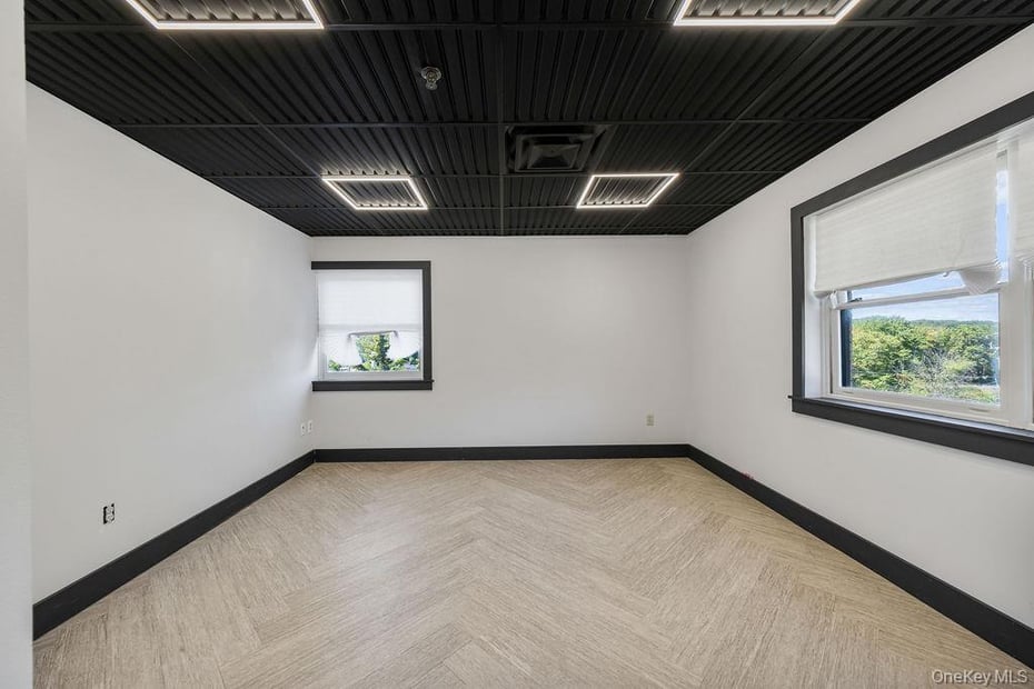 7 Elmwood Drive Photo 18