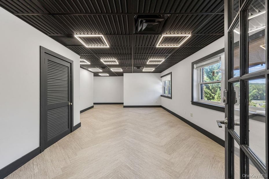 7 Elmwood Drive Photo 14