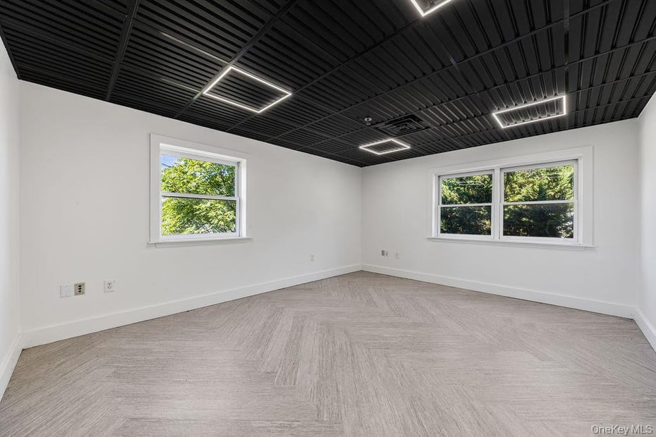 7 Elmwood Drive Photo 10