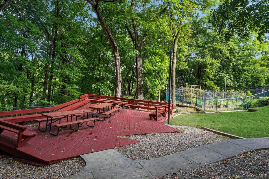 17 Manor House Drive  #K13 Photo 21