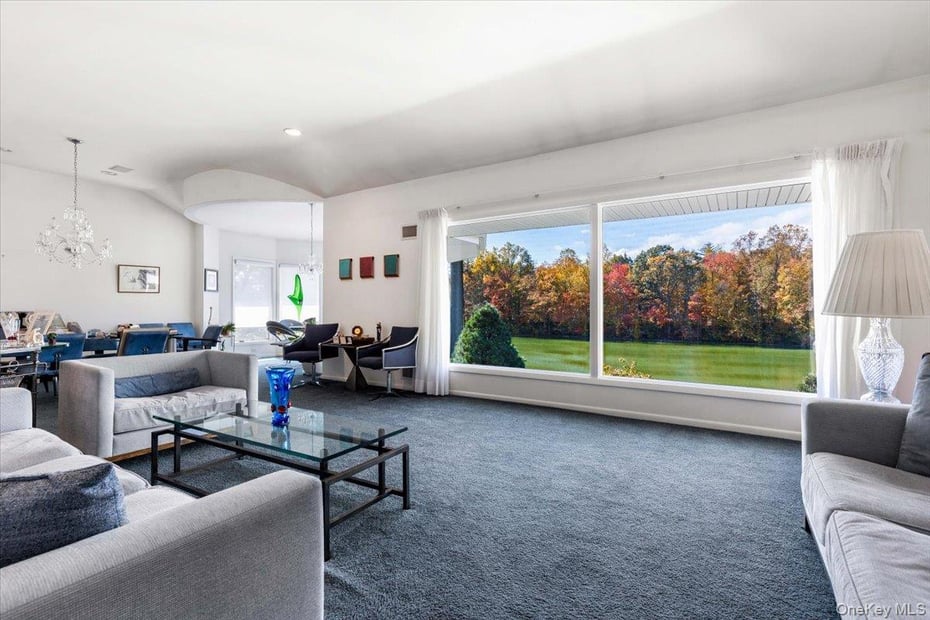 34 Lakeshore Drive Photo 4