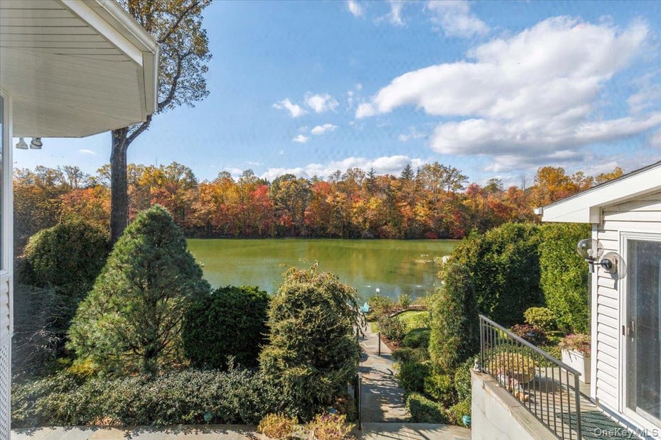 34 Lakeshore Drive Photo 6