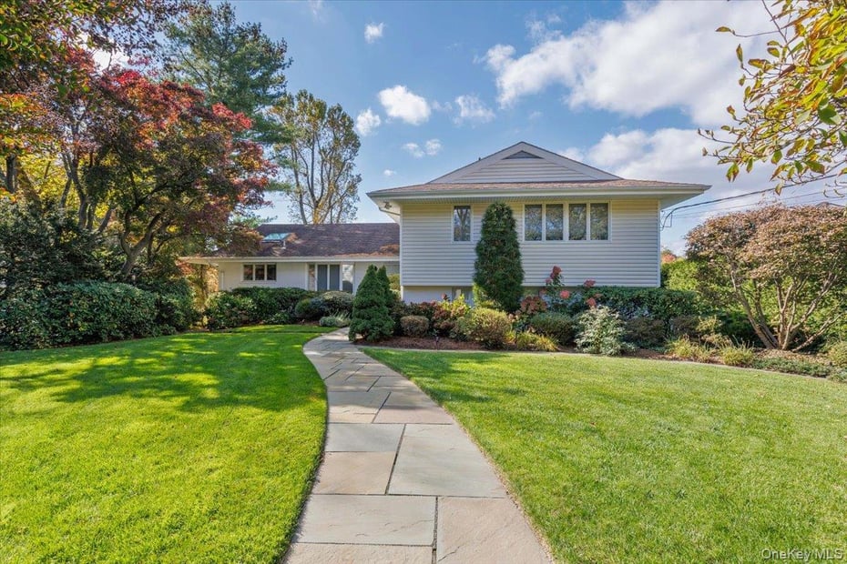 34 Lakeshore Drive Photo 2